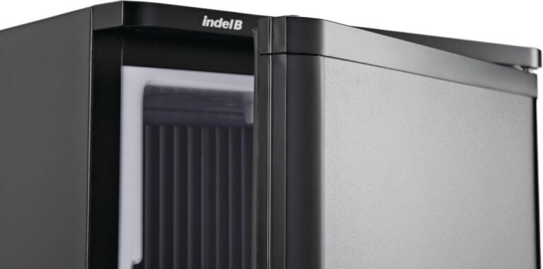 INDEL B Minibar, rechts, wechselbar auf Anfrage (DRINK T 20 PLUS)