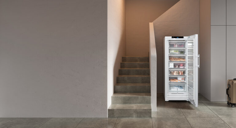 Liebherr Gefrierschrank FNc 727i-22 (9952695510)
