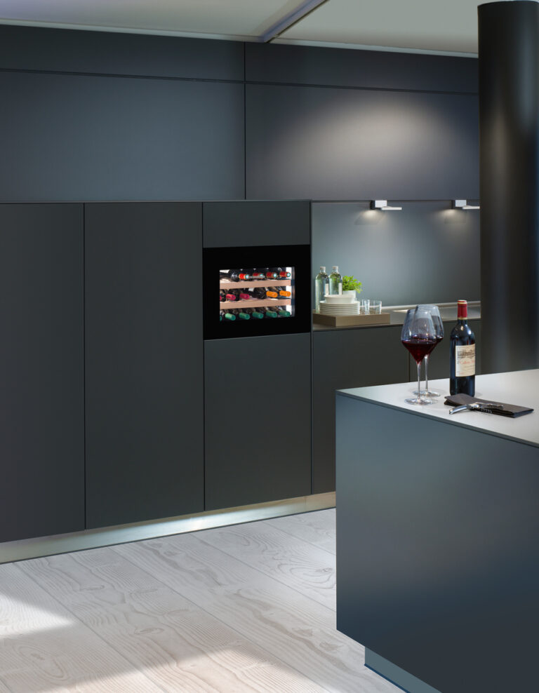 Liebherr Einbau-Weinschrank WKEgb 582-26 (9969115510)